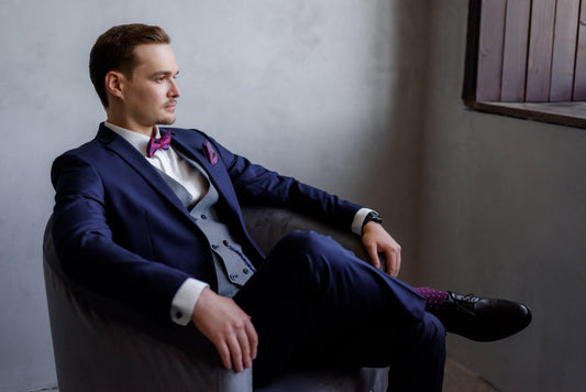 Best Shirt Colors to Pair with a Blue Suit: A Complete Style Guide