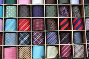 Which Color Tie Should I Wear With My Black Suit?